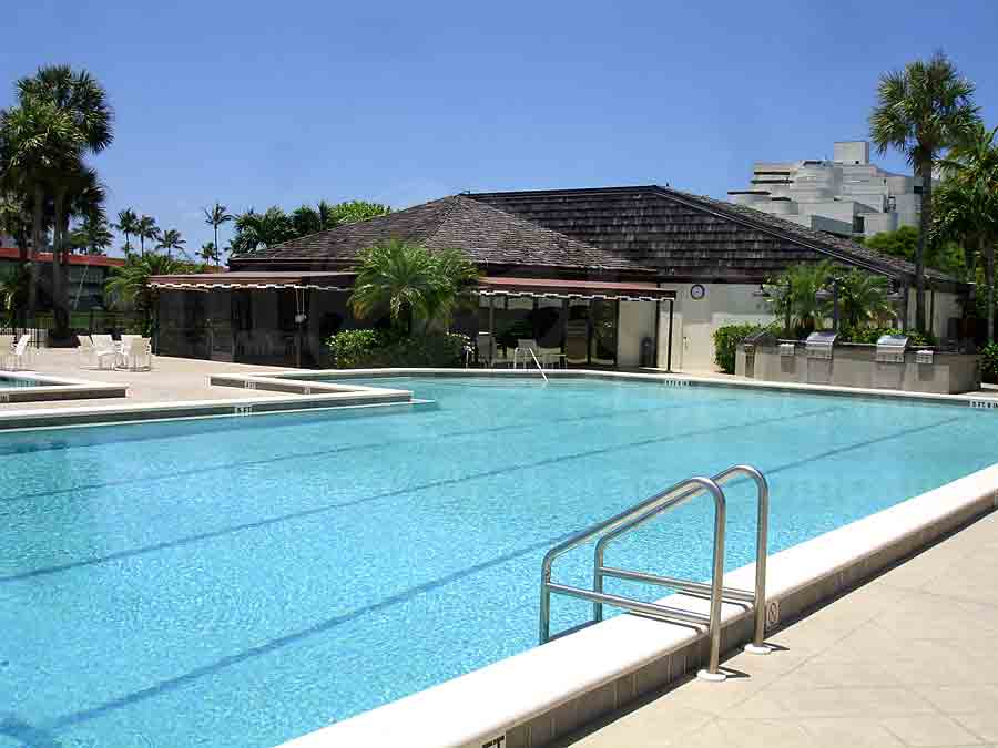 Admiralty Point /Canal Front Community Pool